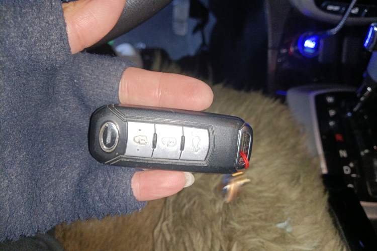 Used GAC Trumpchi GS5 Super 2016 2.0L Automatic Two-Wheel Drive Supreme Edition Vehicle Key