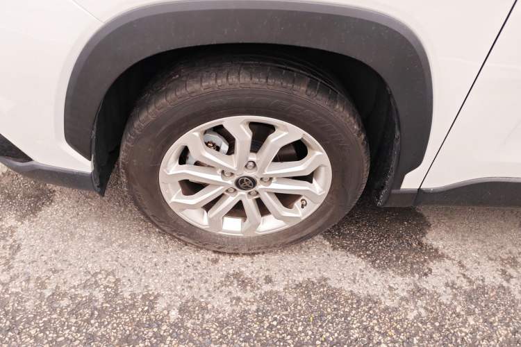 Used Toyota FRONTLANDER 2022 2.0L CVT Leading Edition Left Front Wheel Hub