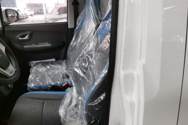 Used Foton Intelligent Blue Elf E7 2024 All-Electric Van Flat Roof 2 Seats EVE Energy 41.86 kWh
