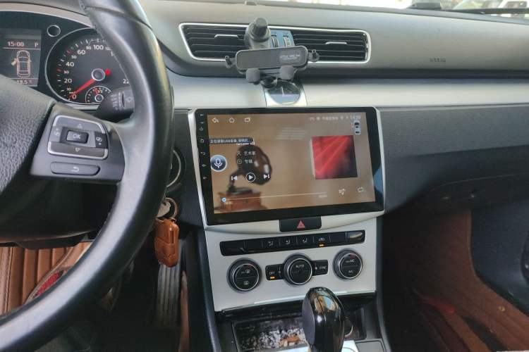 Used Volkswagen Magotan 2015 1.8TSI Advanced Model Audio And AC Panel