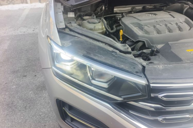 Used Volkswagen Tayron 2019 330TSI Two-Wheel Drive Luxury Model China VI Standard Right Front Headlight