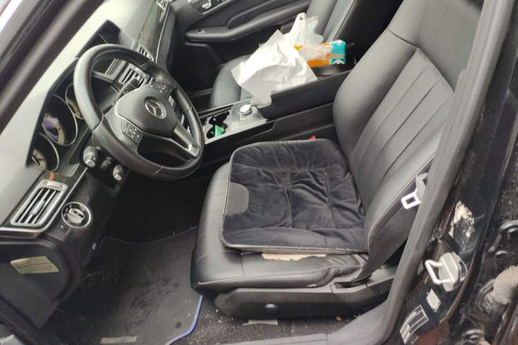 Used Mercedes-Benz E-Class 2015 E 260 L Sport & Fashion Model Left Front Seat