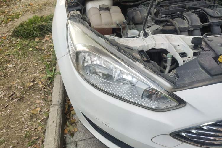 Used Ford Focus 2015 Sedan 1.6L Automatic Comfort Model
