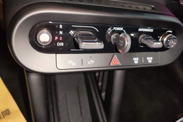 Used MINI Electric COOPER 2024 456km COOPER E Classic Edition Gear Lever