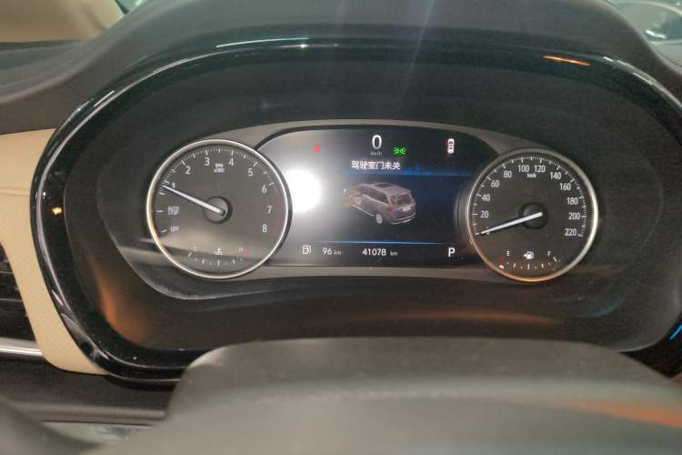 Used Buick GL8 2023 Facelifted Land Cruiser Executive Luxury Version
