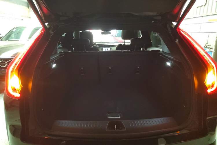 Used Cadillac XT4 2021 28T Two-Wheel Drive Tech Edition