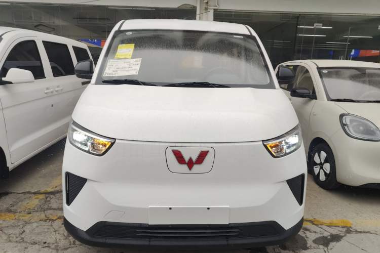 Used Wuling Yangguang 2025 Model 400km Bus Edition—Comfort Edition
