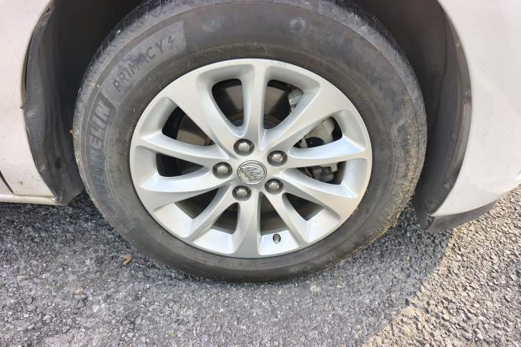 Used Buick GL8 2018 ES 28T Comfort Model China VI Standard
