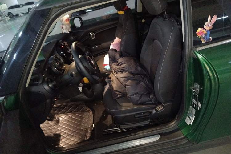 Used MINI 2022 1.5T ONE