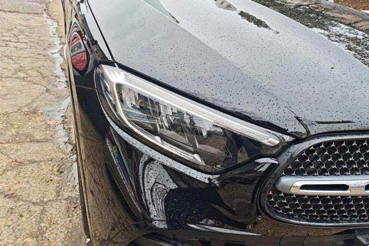 Used Mercedes-Benz GLC 2023 GLC 300 L 4MATIC Dynamic 7-Seater
