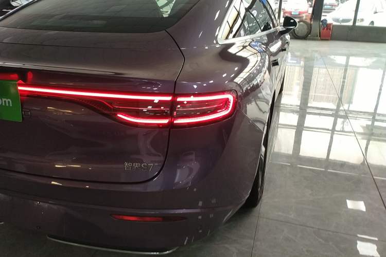 Used Hima Luxeed S7 2025 705 km Pro Exterior 3