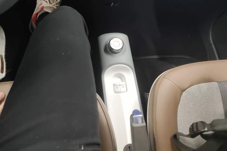 Used Wuling Hongguang MINIEV 2022 GAMEBOY 200km Gaming Edition with Lithium Iron Phosphate
