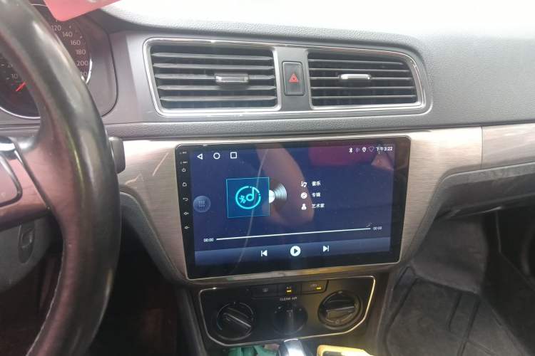 Used Volkswagen Lavida 2017 1.6L Automatic Comfort Edition
