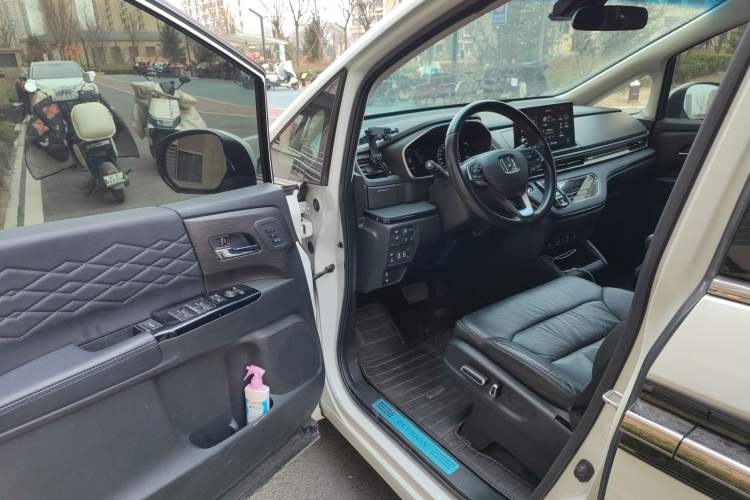 Used Honda Elysion 2022 2.0L eHEV Prestige Edition
