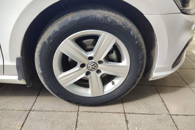 Used Volkswagen Lamando 2019 230TSI DSG Fashion Edition China VI Right Front Wheel Hub