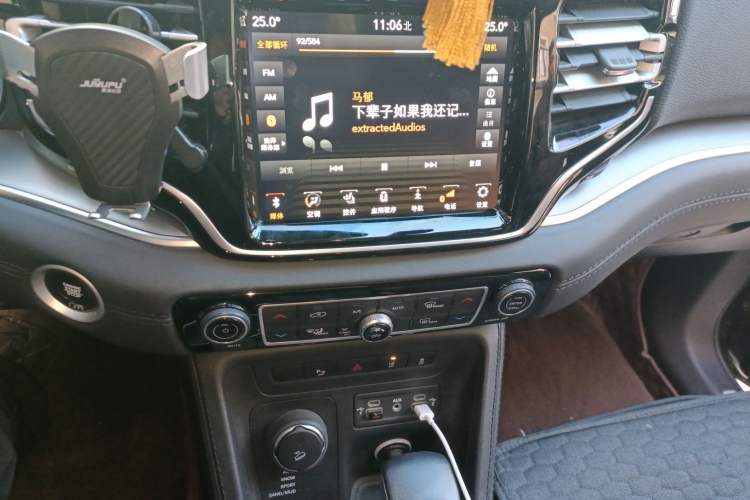 Used Jeep Grand Commander 2022 2.0T Four-Wheel Drive Luxury Edition
