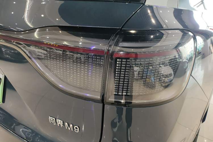 Used Hima AITO M9 2024 Range-Extended Ultra Version 52 kWh 5-Seater Model