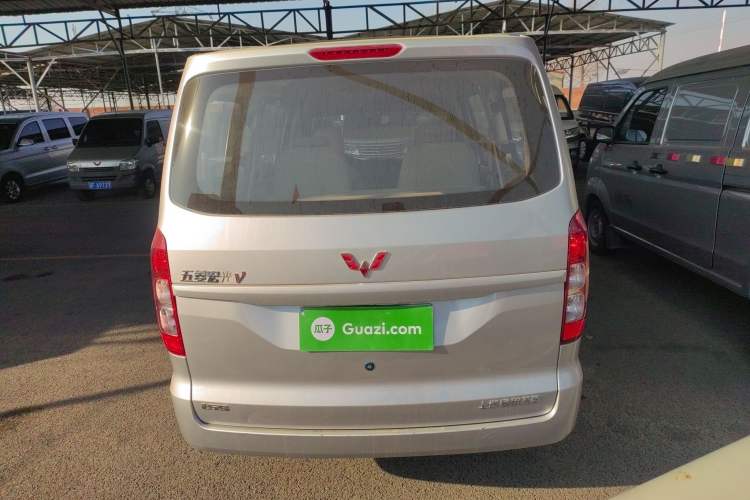 Used Wuling Hongguang V 2022 1.5L Enjoy Edition Electric-Powered LAR
