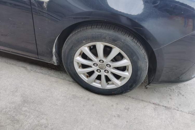 Used Buick GT 2013 GT 1.6L Manual Entry-Level Model Right Front Wheel Hub