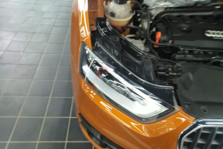 Used Audi Q3 2015 35 TFSI quattro Technology Edition Right Front Headlight