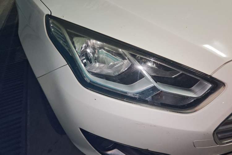 Used Ford Escort 2017 Happiness Edition 1.5L Automatic Fashion Version
