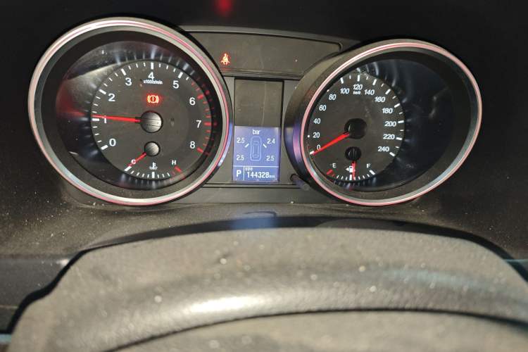 Used Haval H6 2015 Sport Edition 1.5T Automatic Two-Wheel Drive Luxury Model Odometer Close Up