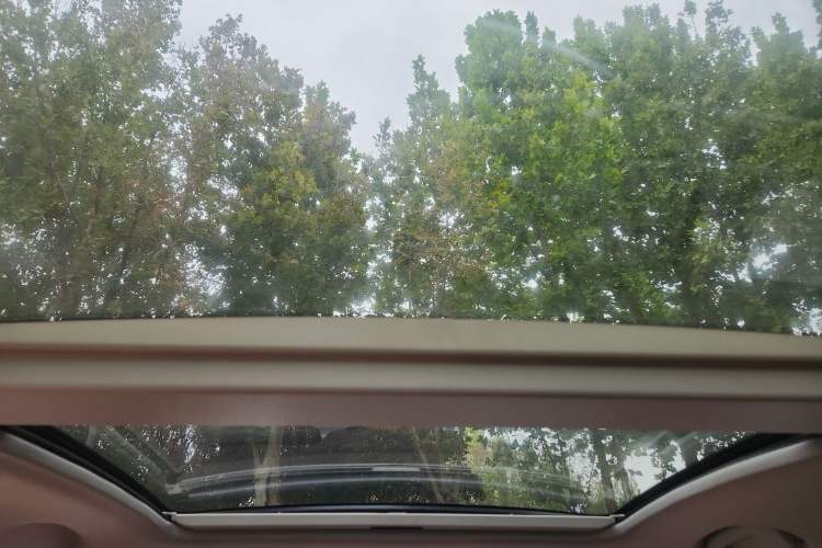 Used Renault Koleos 2014 2.5L 4x4 Comfort Edition Headliner