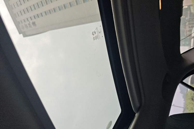 Used Peugeot 408 2014 1.8L Automatic Luxury Edition Headliner