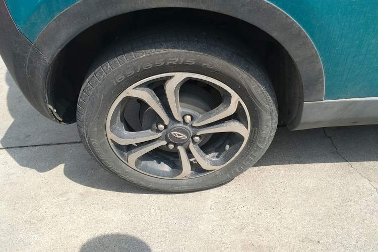 Used Chery QQ Little Ant 2021 200 000-Yuan Ant Fan Edition Talent Version NMC Battery 301 km Exterior 5