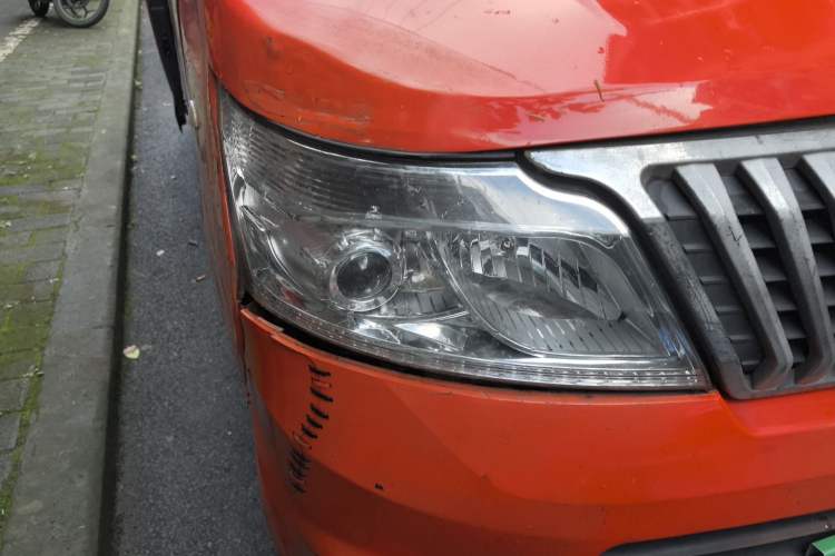 Used CHANGAN KAICHENG Ruixing M80 2014 1.5L Classic Model 4G15S Right Front Headlight