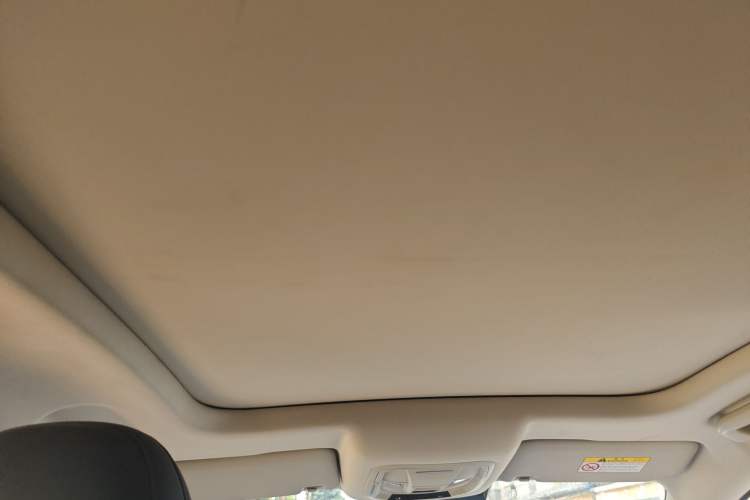 Used ORA Good Cat 2022 400km Standard Range Luxury Version Lithium Iron Phosphate
