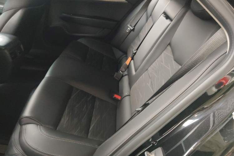 Used Cadillac ATS-L 2017 28T Tech Edition Left Rear Seat