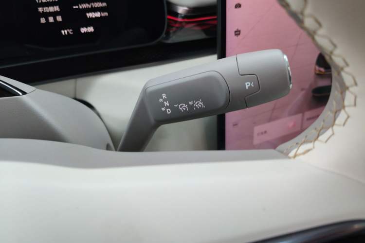 Used Zeekr 7X 2025 75 kWh Rear-Wheel Drive Intelligent Driving Version
