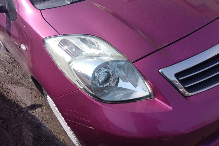 Used Toyota Yaris 2011 1.6E Automatic Charm Edition Right Front Headlight