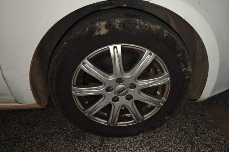 Used Qoros 3 2018 Sedan 1.6L Automatic Luxury Model