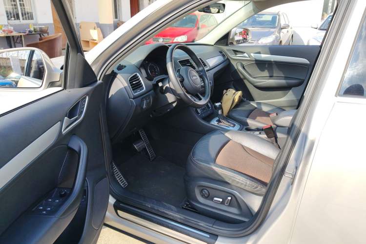 Used Audi Q3 2018 30th Anniversary Edition 35 TFSI Fashion Model