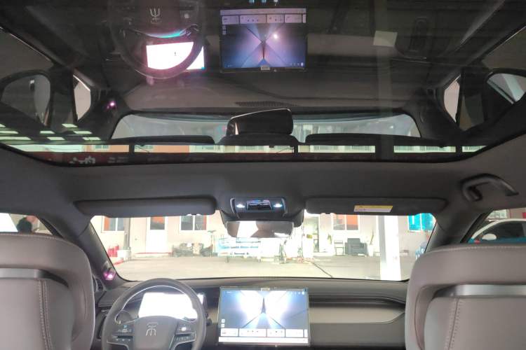 Used BYD Song L EV 2025 Intelligent Driving Version 662 km LiDAR Excellence Edition
