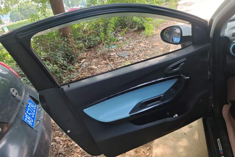 Used Chery New Energy Little Ant 2022 Sweet Pink Edition Half-Sugar Version Lithium Iron Phosphate 30 kW 301 km