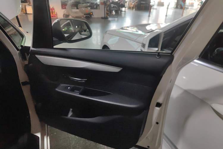 Used BMW 2 Series Active Tourer (Import) 2015 218i Leading Model
