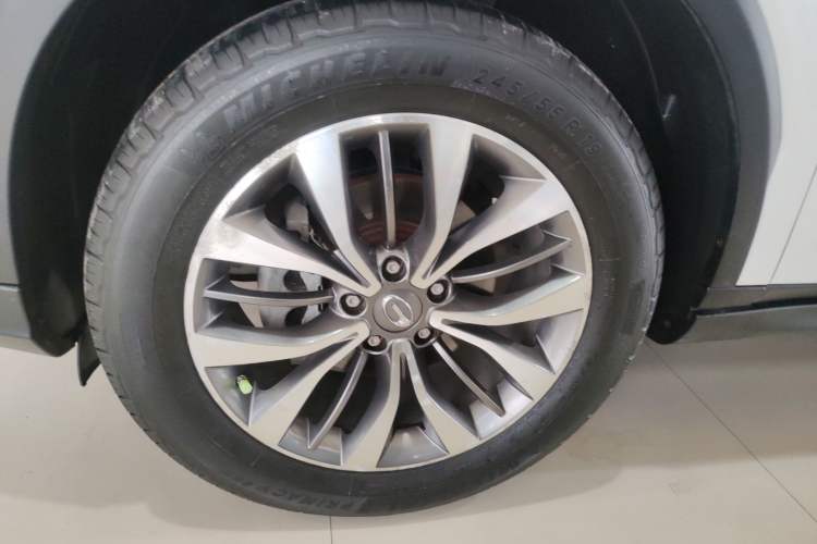 Used GAC Trumpchi GS8 2017 320T Two-Wheel Drive Luxury Smart Connectivity Version (7 Seats)
