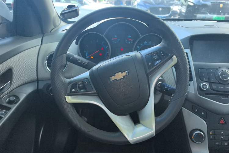 Used Chevrolet Cruze 2013 1.6L SL Grand Edition Manual Transmission