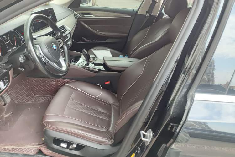 Used BMW 5 Series New Energy 2019 530Le Luxury Package
