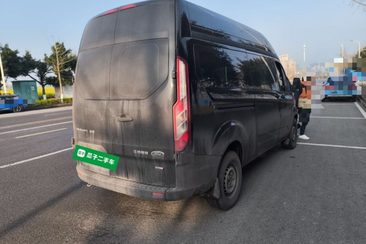 Used Ford Transit 2021 2.0T Diesel Manual Advanced Commercial Traveler Mid-axle Mid-roof 7-Seater China VI
