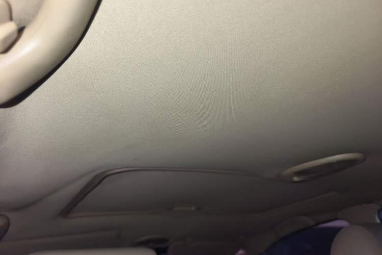 Used Buick Excelle 2013 1.5L Manual Luxury Model Headliner