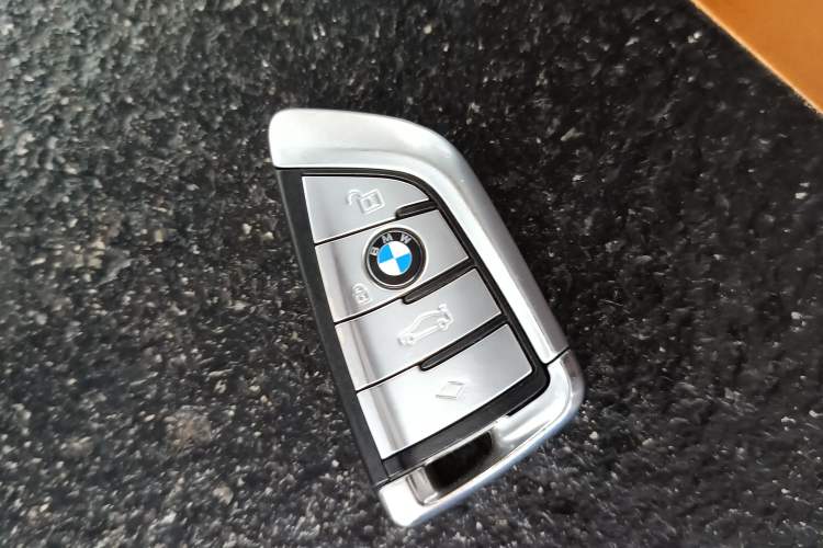Used BMW 3 Series 2021 Facelifted 325Li M Sport Night Edition Package Vehicle Key