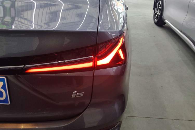 Used Roewe i5 2023 1.5L CVT Luxury Edition