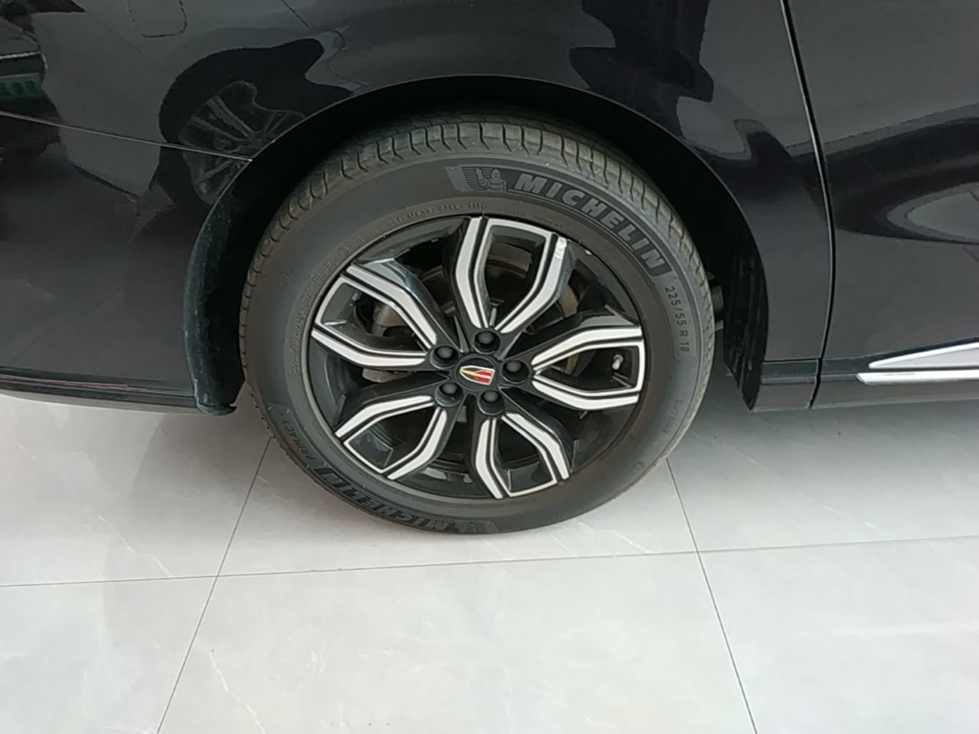 Hongqi HQ9 2023 2.0T Smart Connect Flagship Edition - Chinese Trim Ling — снимка 11