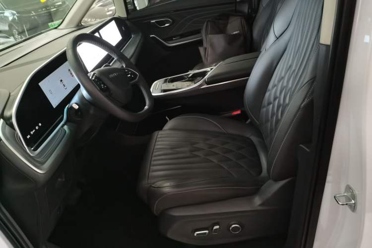 Used SAIC MAXUS G90 2022 2.0T Galaxy Seven-Seater Version