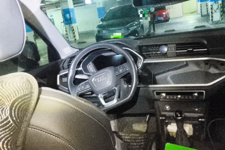 Used Audi Q3 2022 35 TFSI Fashion Dynamic Model Steering Wheel