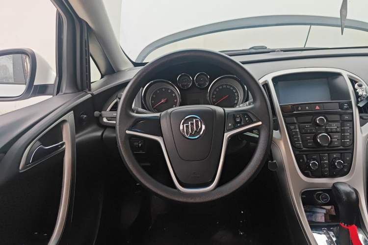 Used Buick GT 2014 XT 1.6L Automatic Fashion Edition

